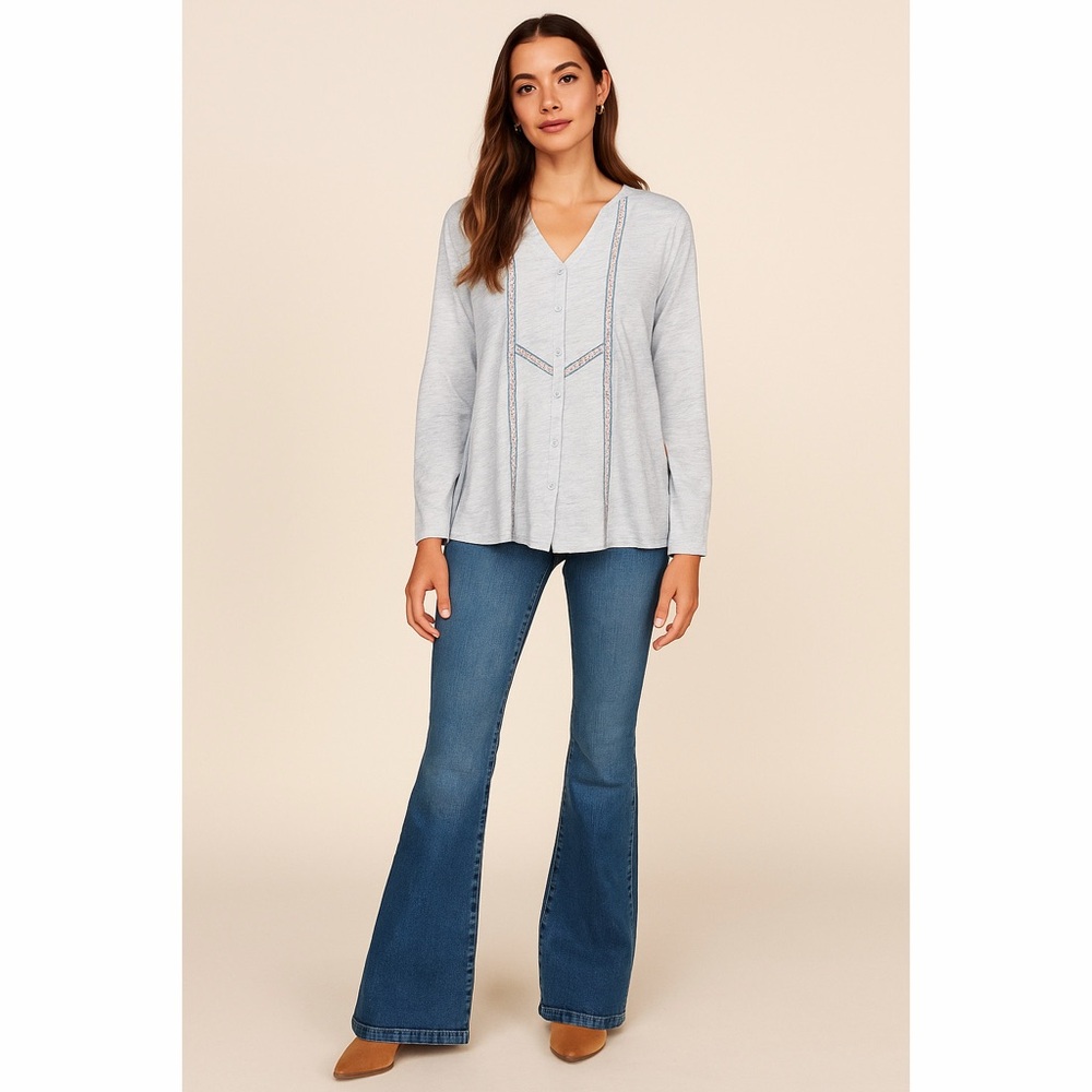 Skies Are Blue | Stitch Fix NWT Aztec Pattern Button Front Bell Long Sleeve Top